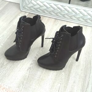 Zara black platform ankle heel booties size 37/7
